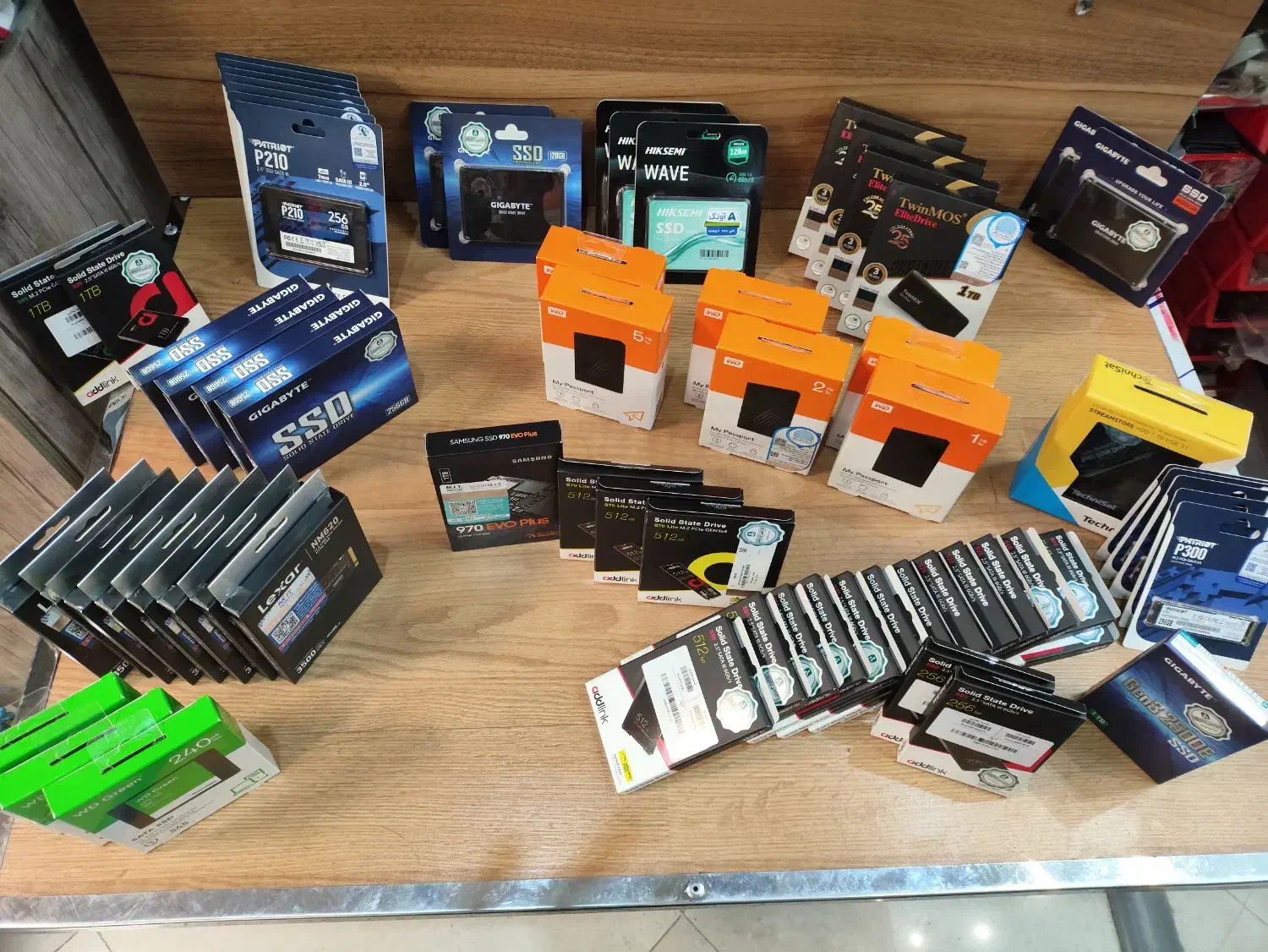 خرید وفروش انواع هارد اکسترنال و اینترنال SSD/Hdd|قطعات و لوازم جانبی رایانه|سمنان, |دیوار