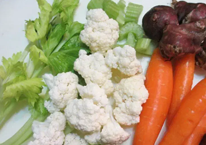 گل کلم وهویج وکرفس..و چیتی تحویل رایگان درب منزل|خوردنی و آشامیدنی|رشت, احمد گوراب|دیوار