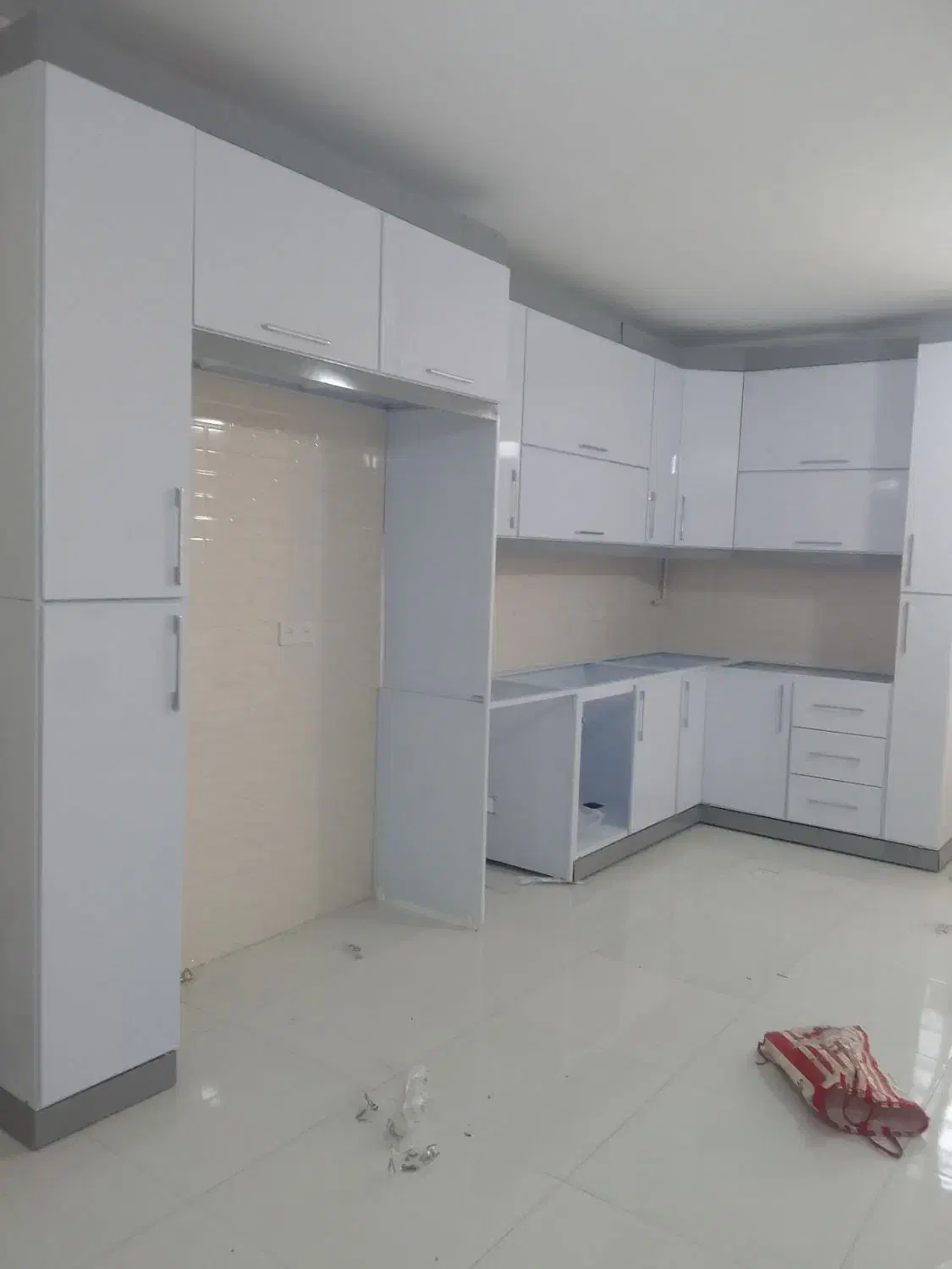 کتاب|کتابخانه، شلف، قفسه‌های دیواری|کوهدشت, |دیوار