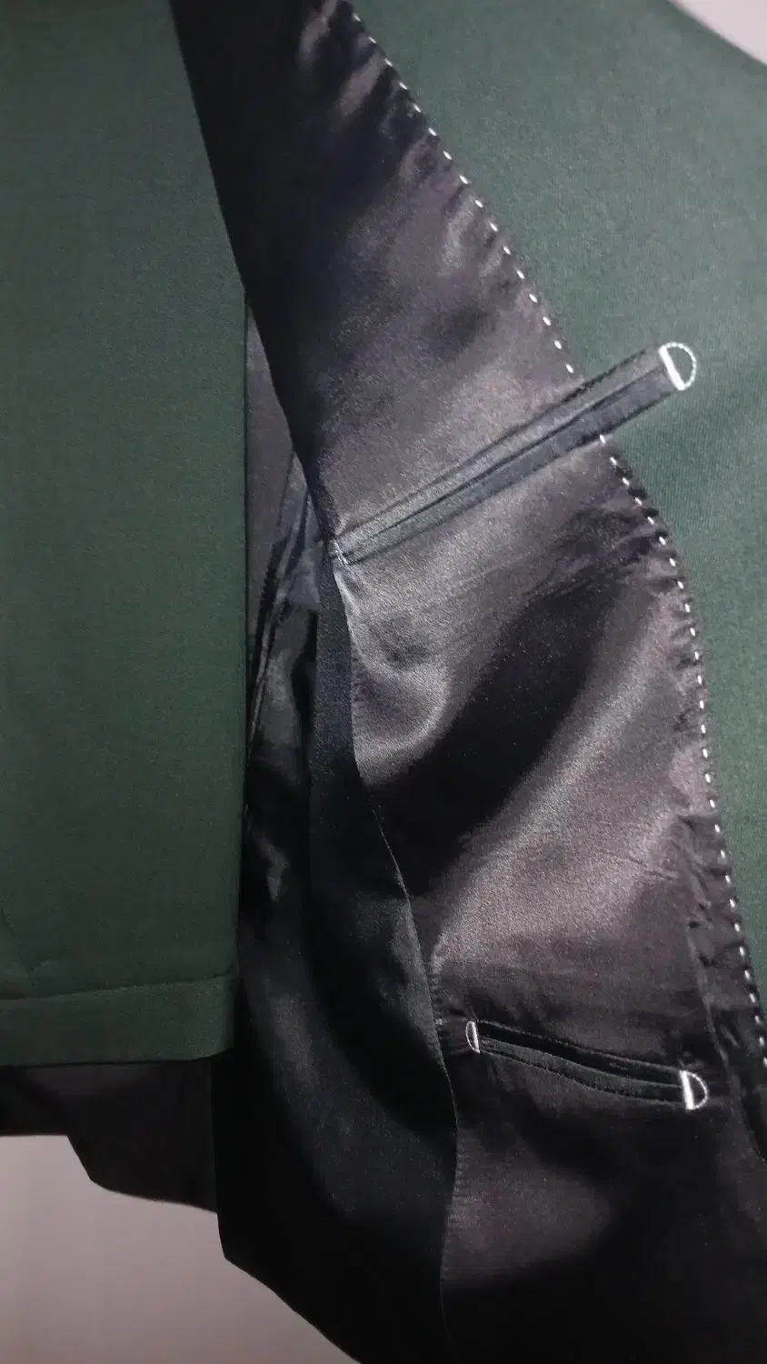 کت وشلوار نو|لباس|رشت, یخسازی|دیوار