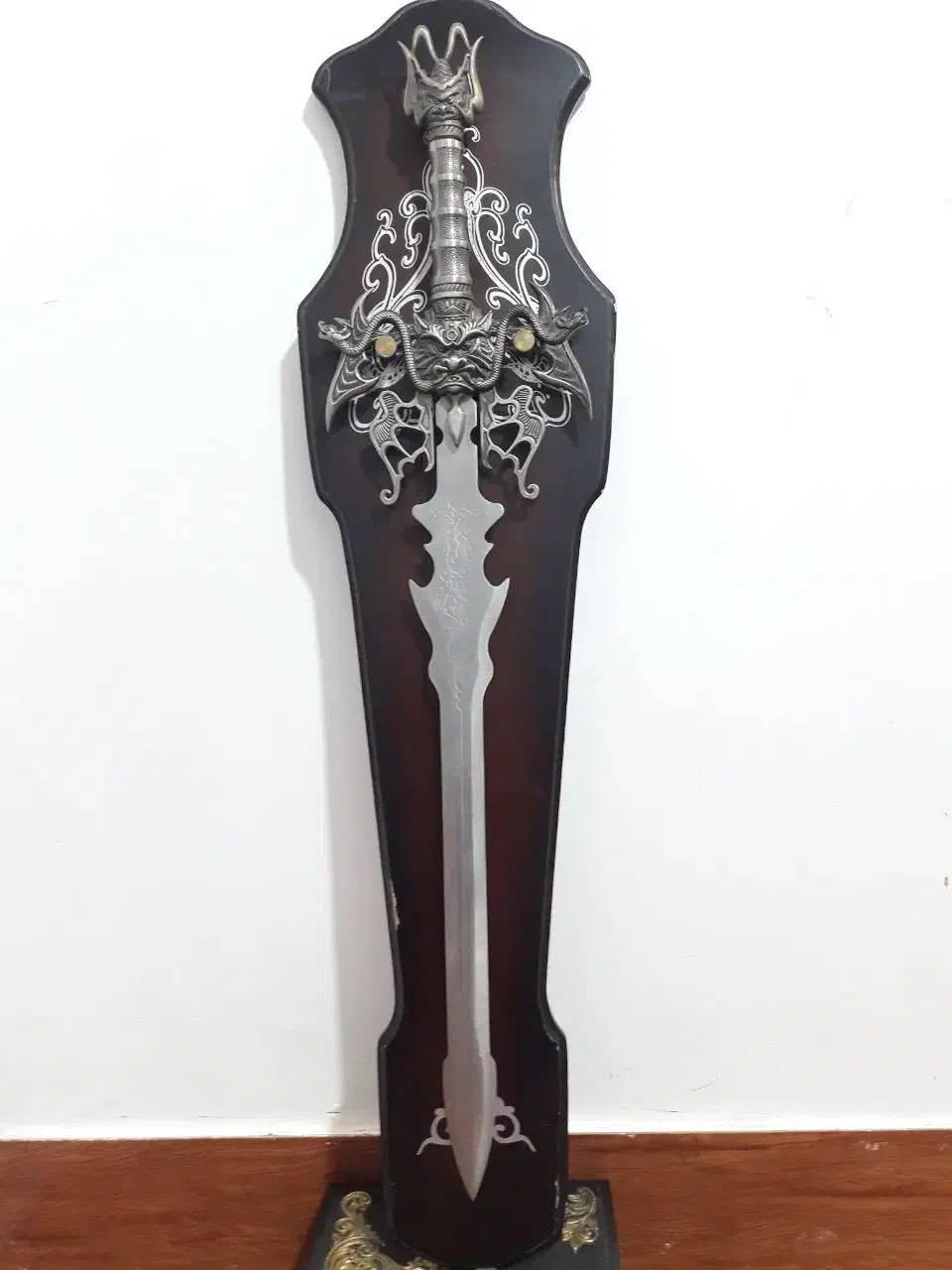 شمشیر تزئینی|کلکسیون اشیاء عتیقه|سپیدان, |دیوار