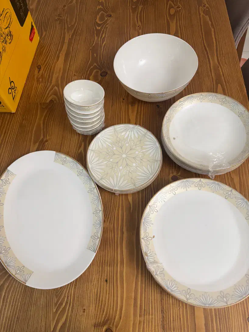 سرویس غذاخوری نو ۲۶ پارچه|ظروف سرو و پذیرایی|گرگان, |دیوار