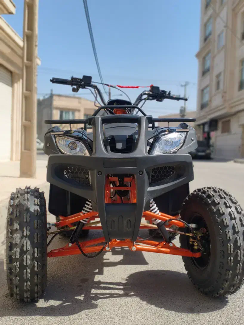 موتور چهار چرخ ۲۰۰ سی سی بزرگ تایوانی درجه یک|موتورسیکلت|بندرعباس, |دیوار