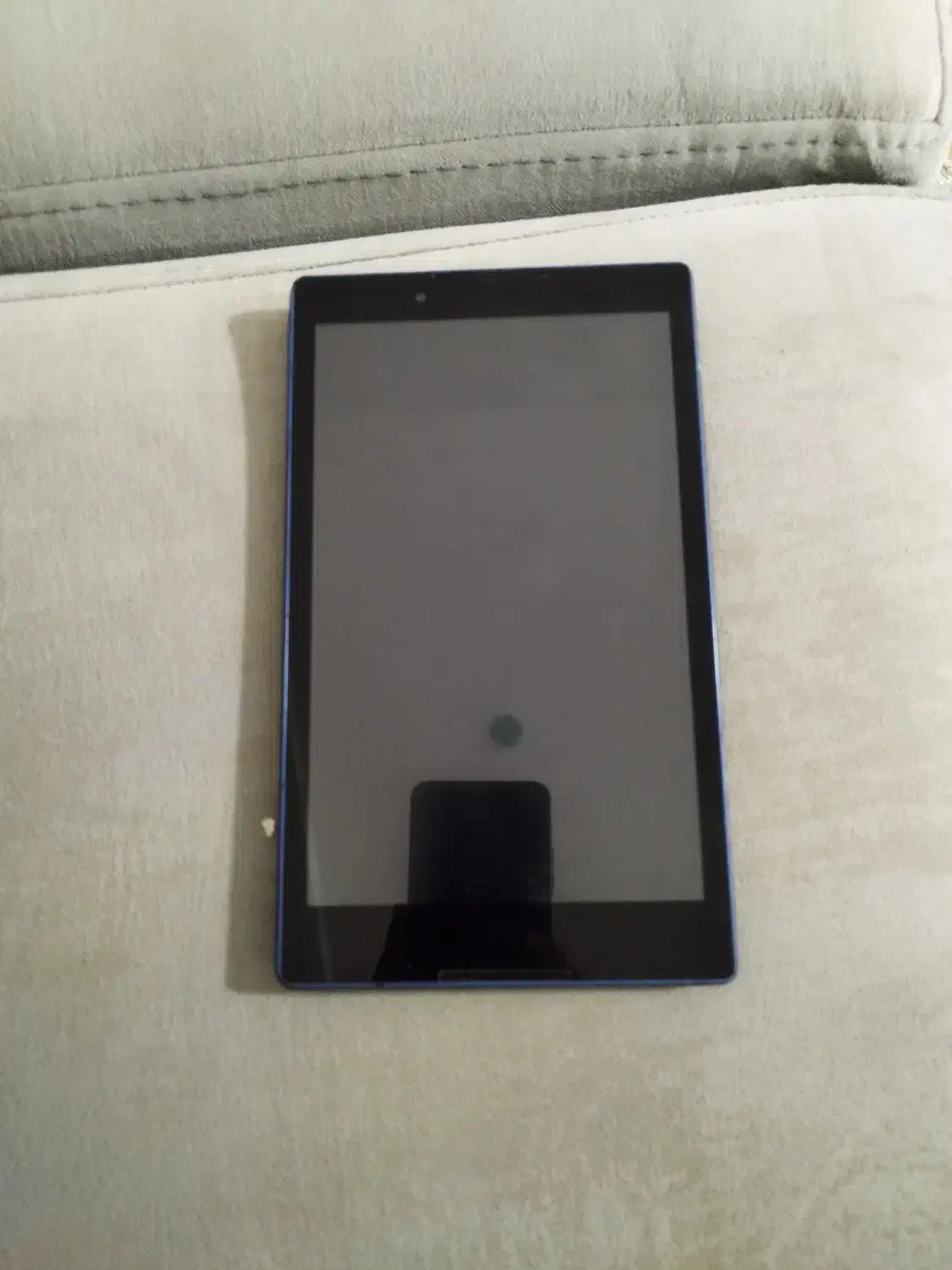 تبلت لنوو|تبلت|لاهیجان, شیشه گران|دیوار