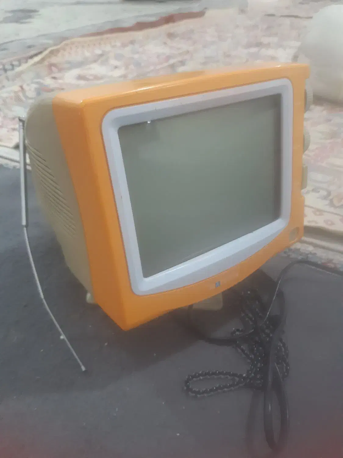 مینی تلویزیون کلکسیونی رو میزی سالم مارک ماتیرن|تلویزیون و پروژکتور|کرمانشاه, |دیوار