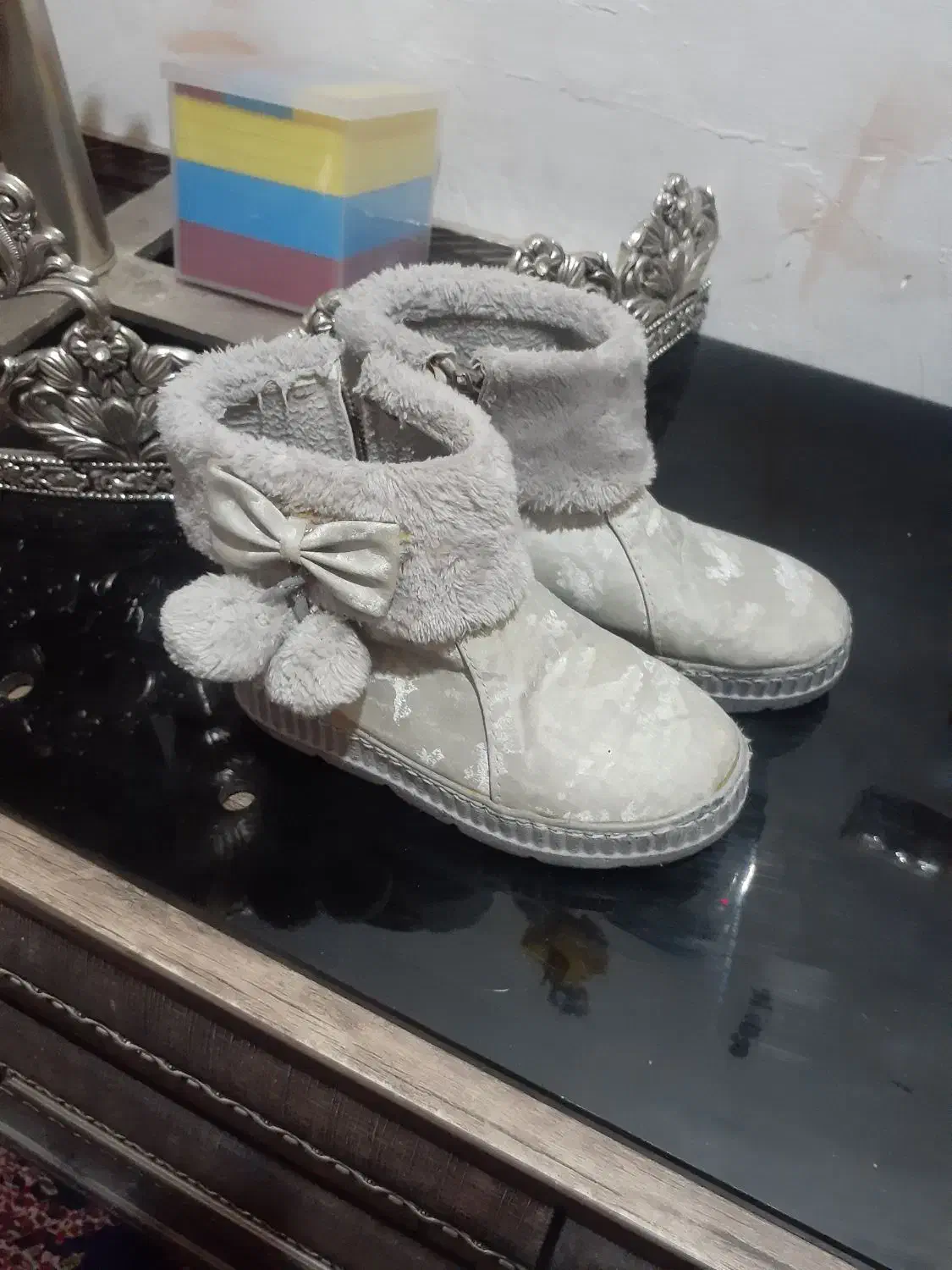 کفش ۲۰۰|کیف، کفش، کمربند|دماوند, مسکن مهر گیلاوند|دیوار