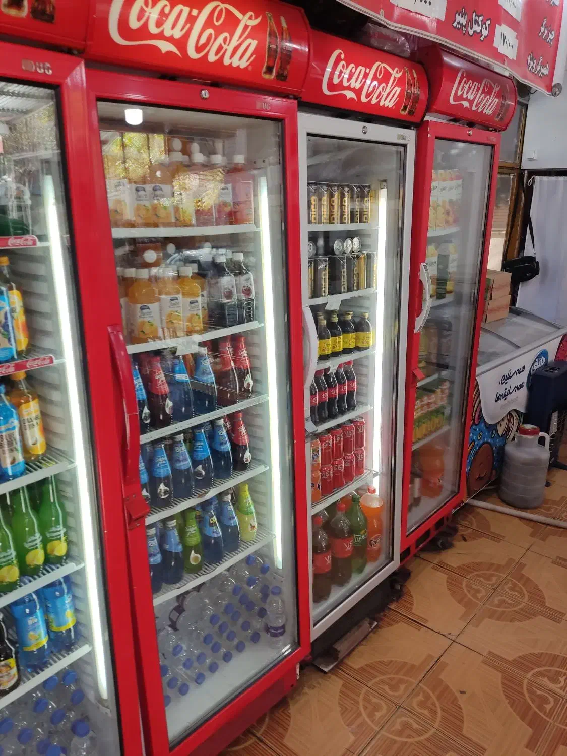 یک نفرکارگرساده جهت بوفه بیمارستان نیازمندیم|استخدام خدمات فروشگاه و رستوران|رباط‌کریم, رباط‌کریم|دیوار