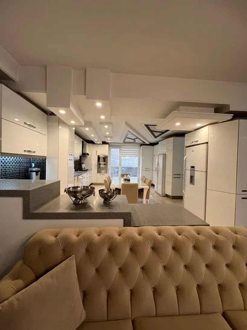 ۳۱۰متر ولیعصر / ۴ خواب / دو پارکینگ / نبش جنوبی|فروش آپارتمان|تبریز, |دیوار