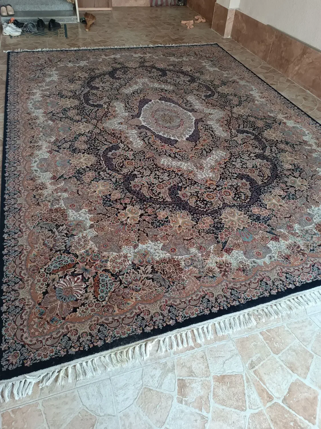 فرش ۱۲متری ۷۰۰شانه|فرش|لاهیجان, بازکیاگوراب|دیوار