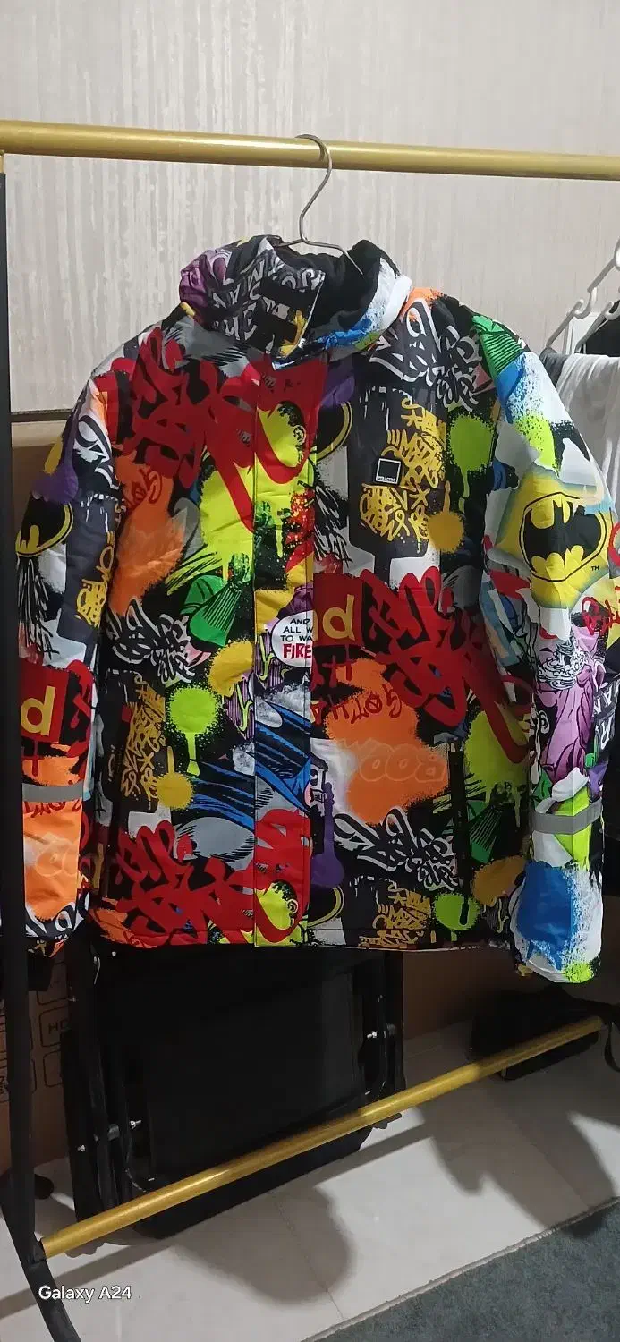 لباس خارجی|لباس|فولادشهر, مسکن مهر فولادشهر|دیوار