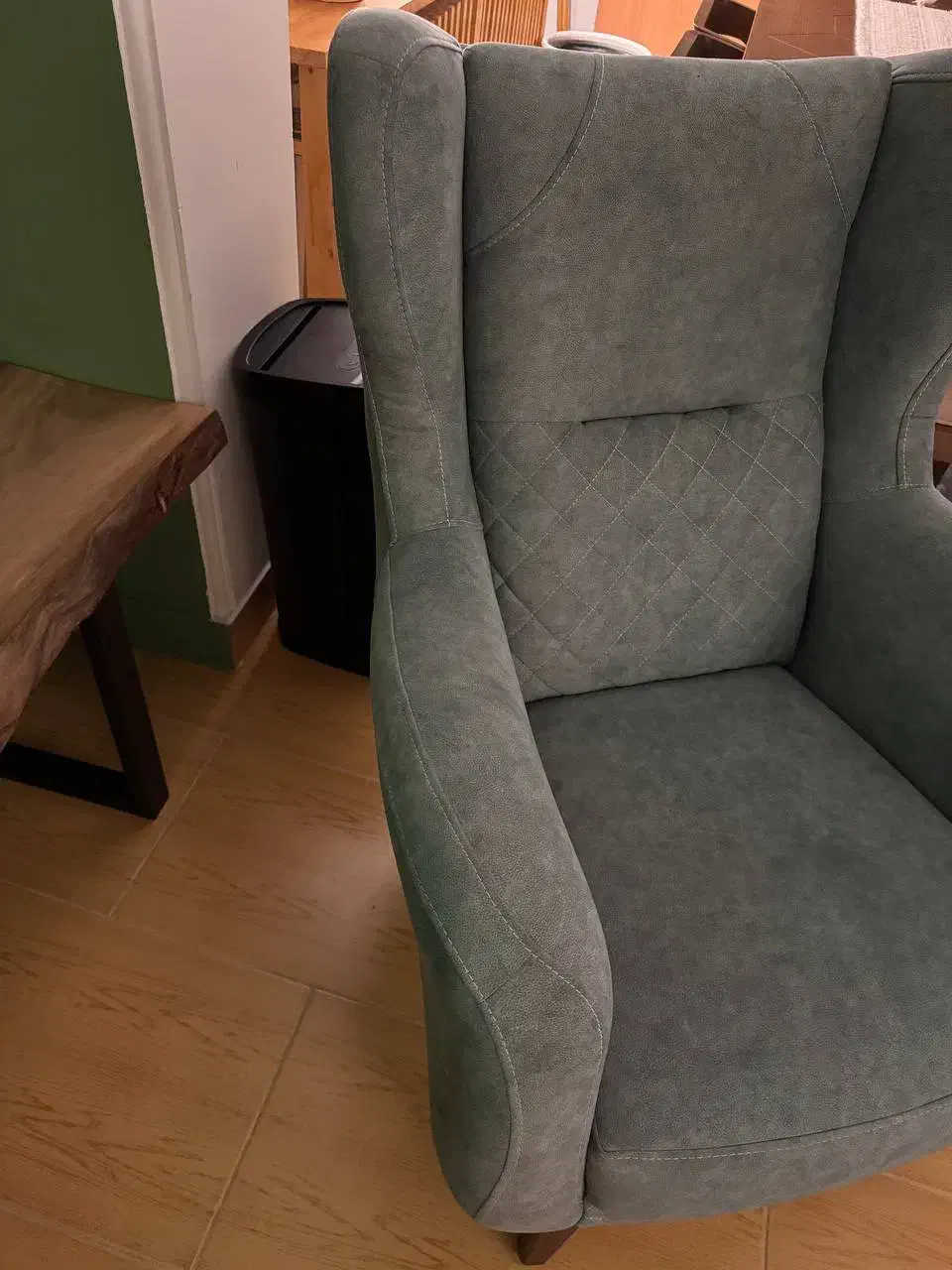 دو عدد مبل تک نفره|مبلمان خانگی و میز عسلی|بابل, |دیوار