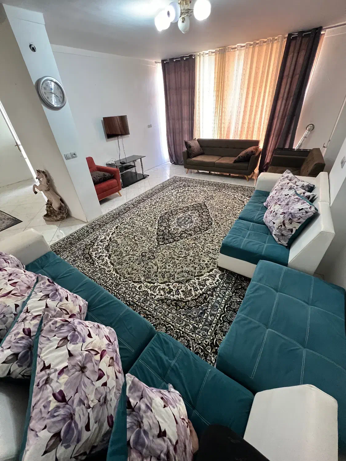 منزل مبله|اجارهٔ کوتاه‌مدت آپارتمان و سوئیت|شیراز, کاراندیش|دیوار