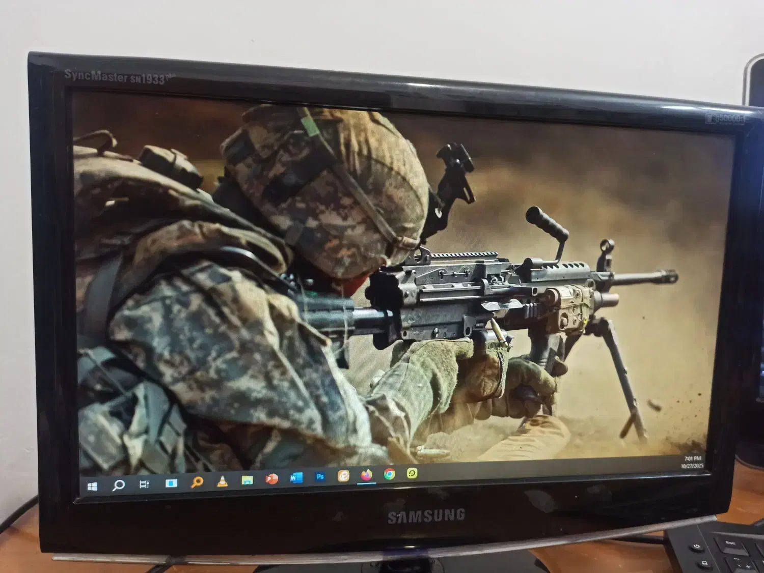 مانیتور سامسونگ 19|قطعات و لوازم جانبی رایانه|قم, دورشهر|دیوار