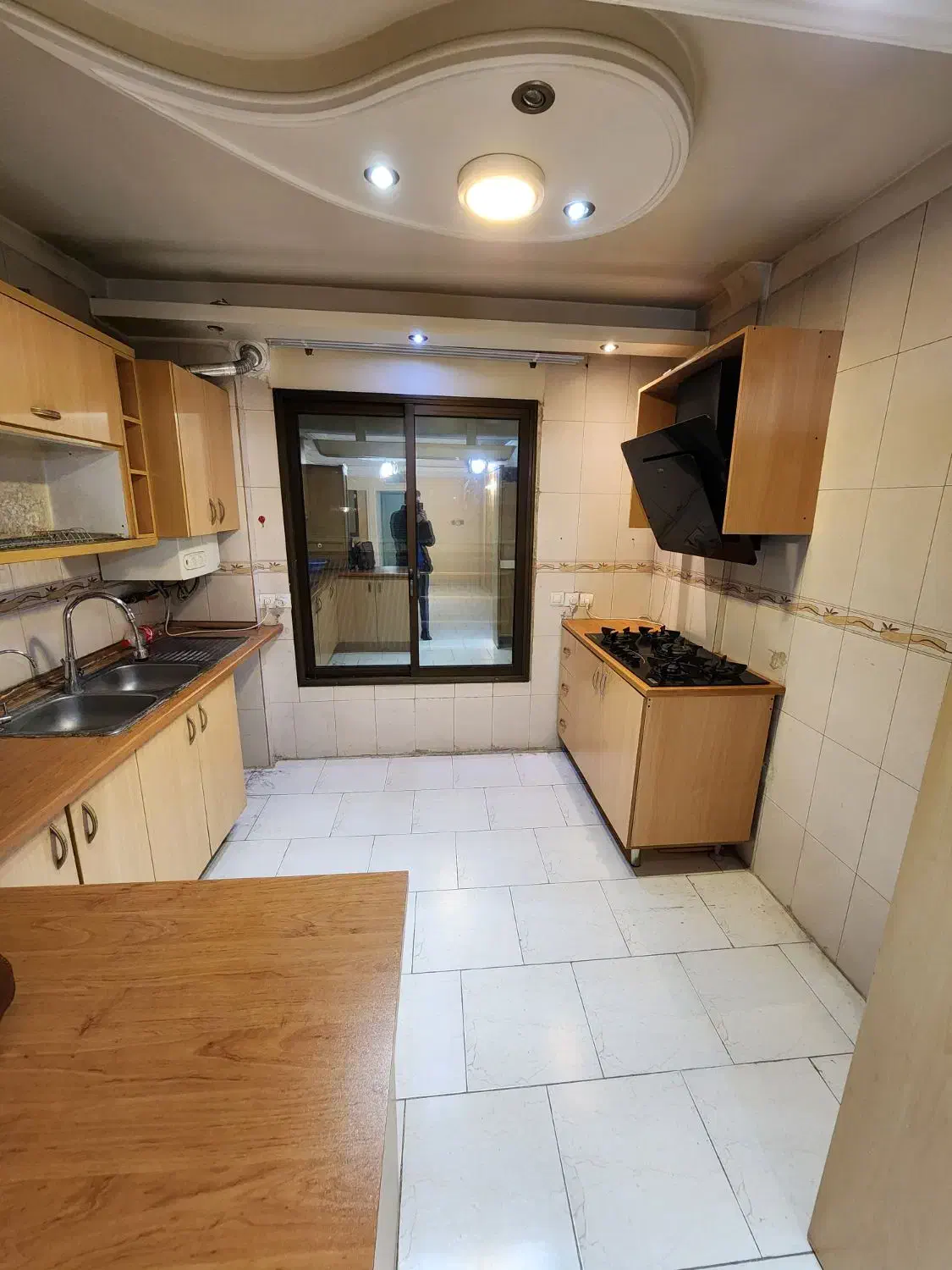 اجاره آپارتمان دو خوابه خیابان کرمان