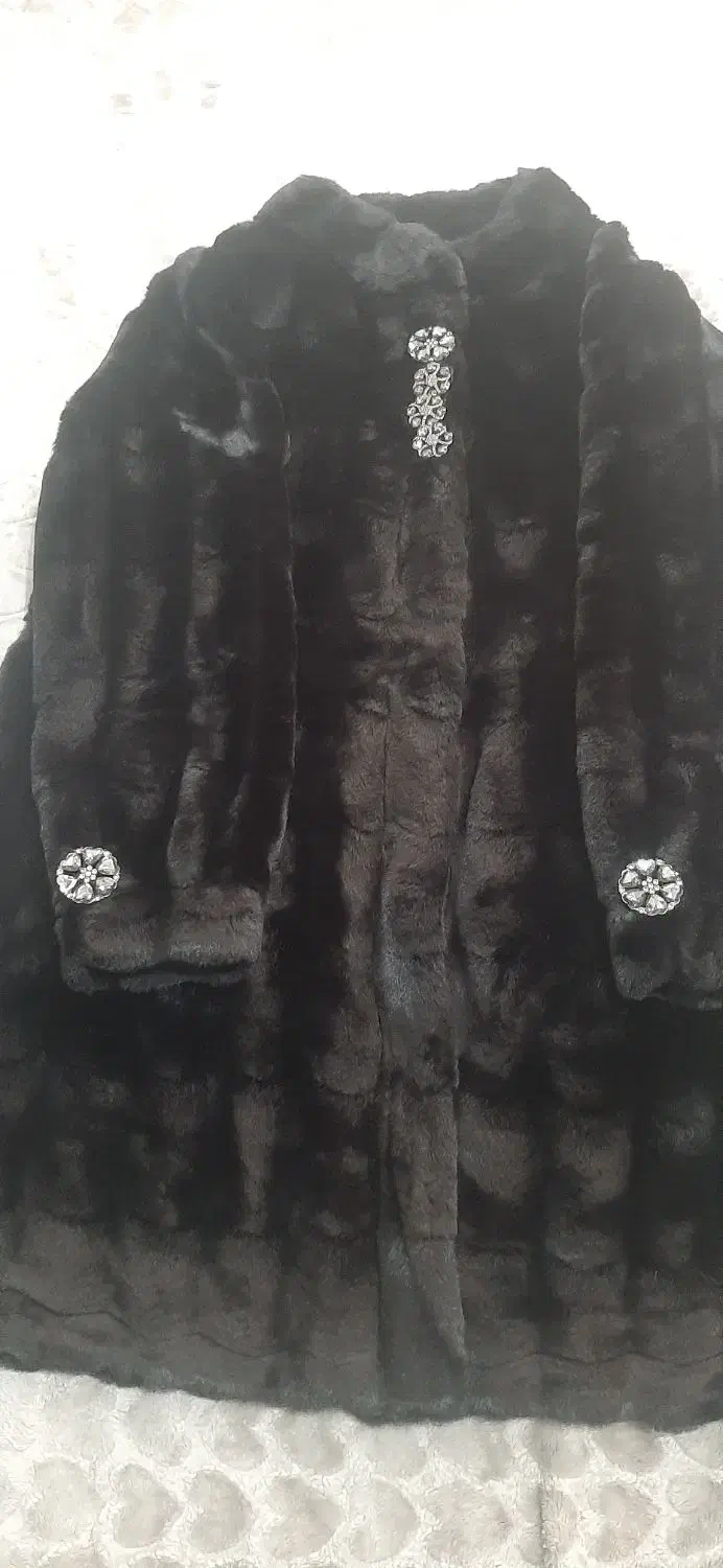 پالتو خز|لباس|سلمان‌شهر, |دیوار