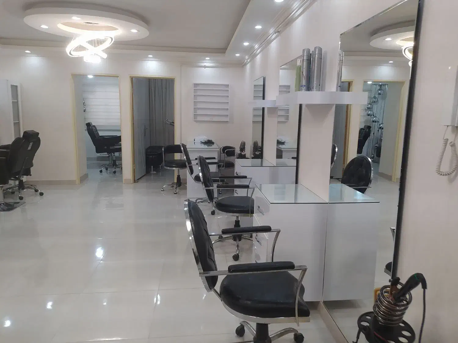 آموزش آرایشگری وگریم بین المللی (فنی و حرفه ای )|خدمات آموزشی|رشت, اسماعیل آباد|دیوار