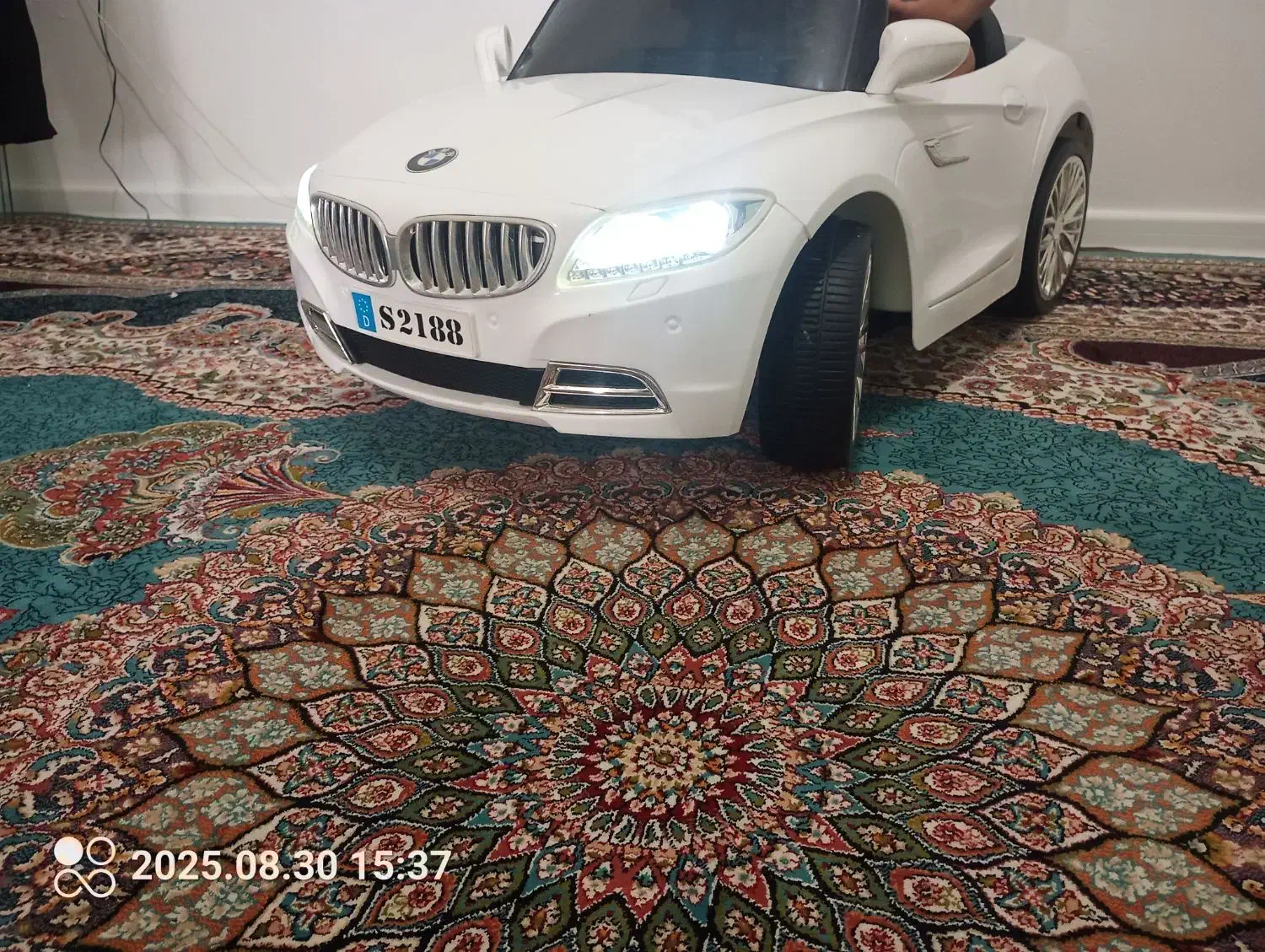 ماشین شارژی کنترل دار|اسباب‌بازی بچه|مینودشت, |دیوار