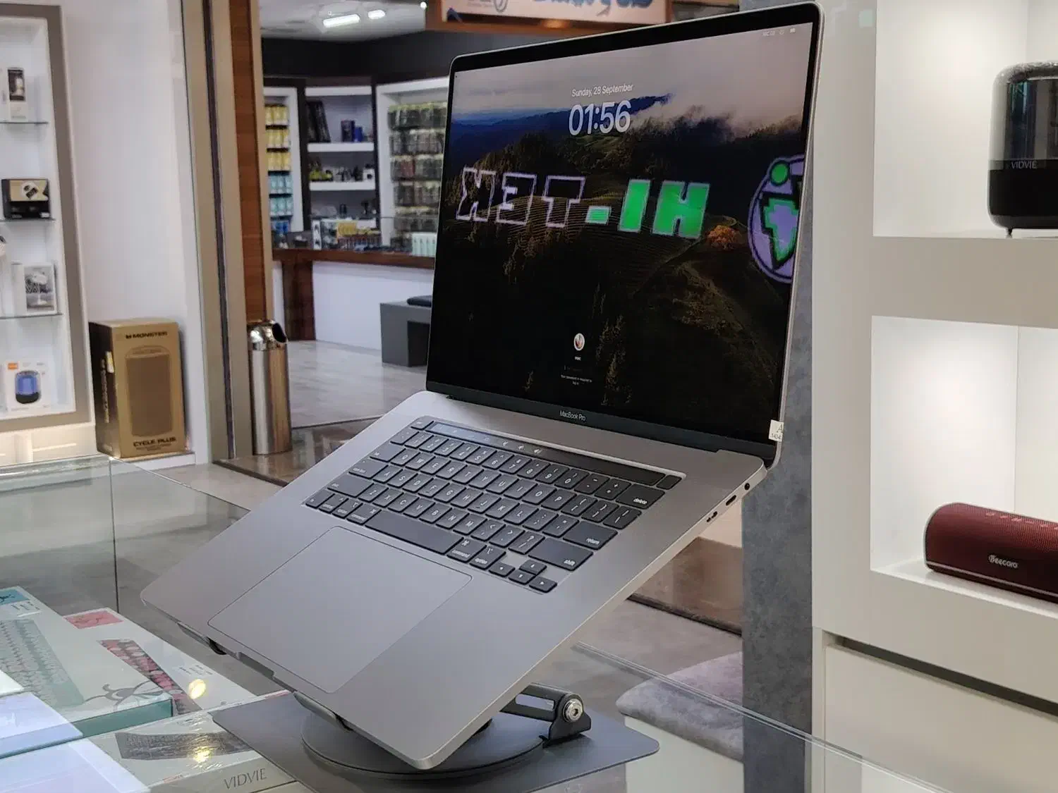 MacBook Pro 2019 16 گرافیکدار i9|رایانه همراه|کرمان, |دیوار