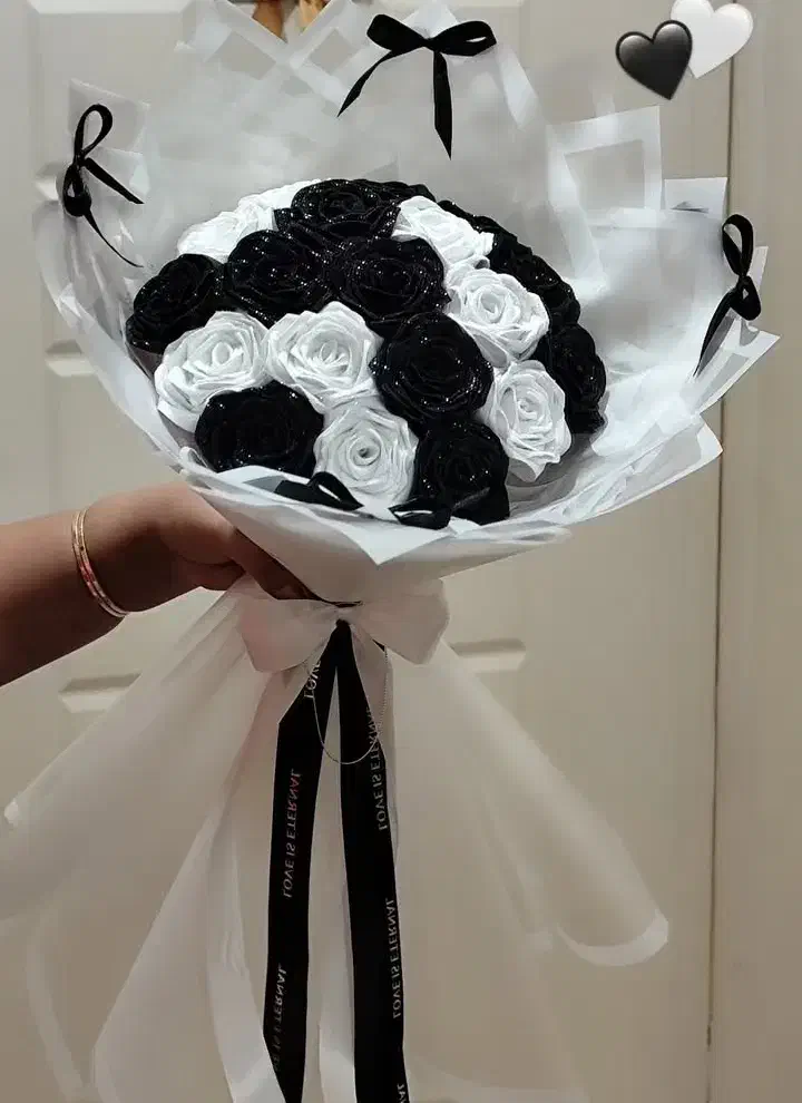 با یه قیمت مناسب این گل های خوشکل و خراب نشدنی بخر|گل مصنوعی|رشت, یخسازی|دیوار