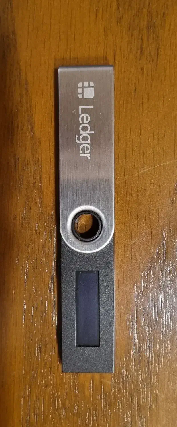 کیف پول سخت افزاری لجر نانو اس Ledger nano S|قطعات و لوازم جانبی رایانه|تهران, فرمانیه|دیوار