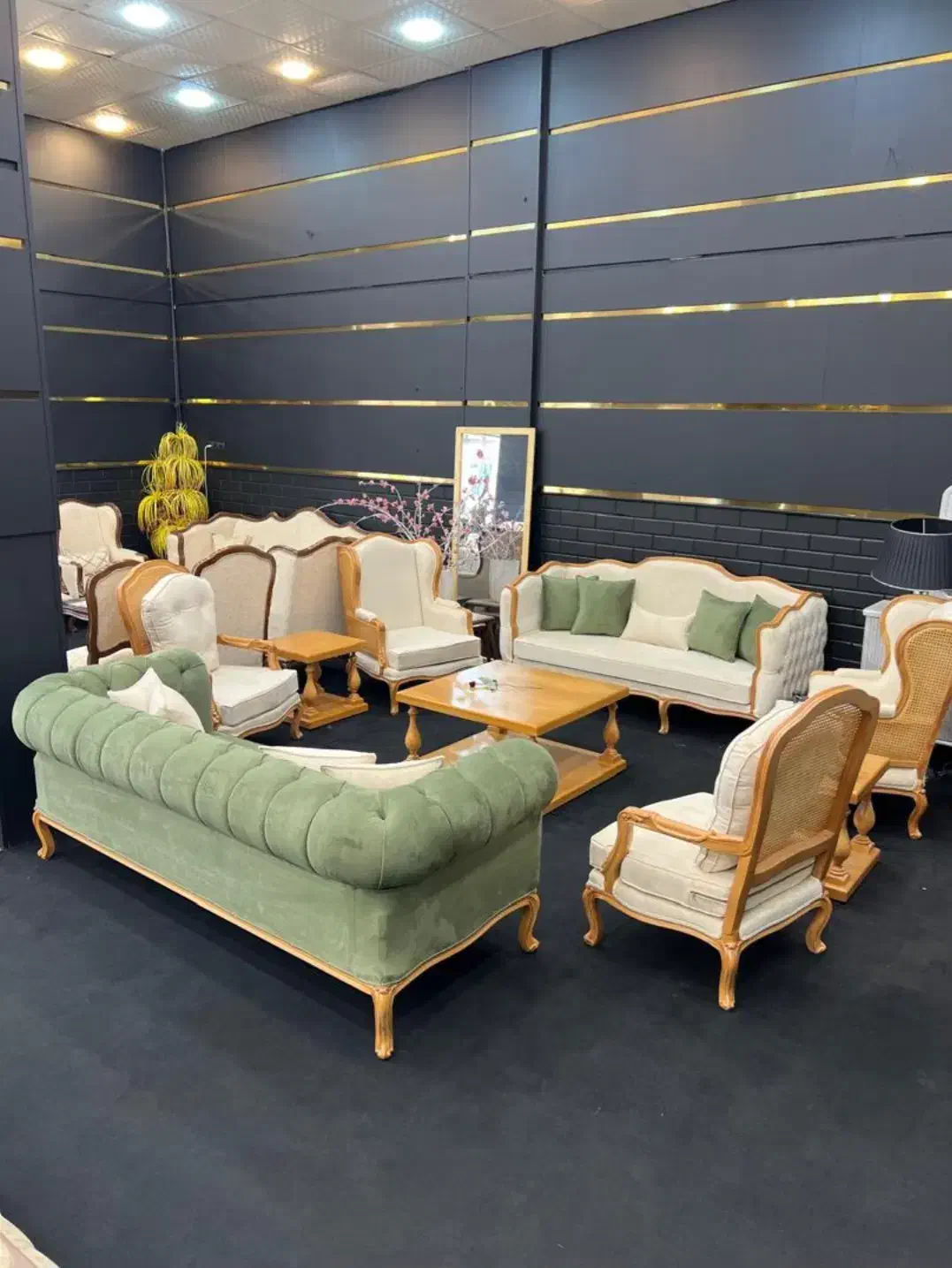 مبلمان کیان (کلاسیک ابزاری)|مبلمان خانگی و میز عسلی|قم, نیروگاه|دیوار