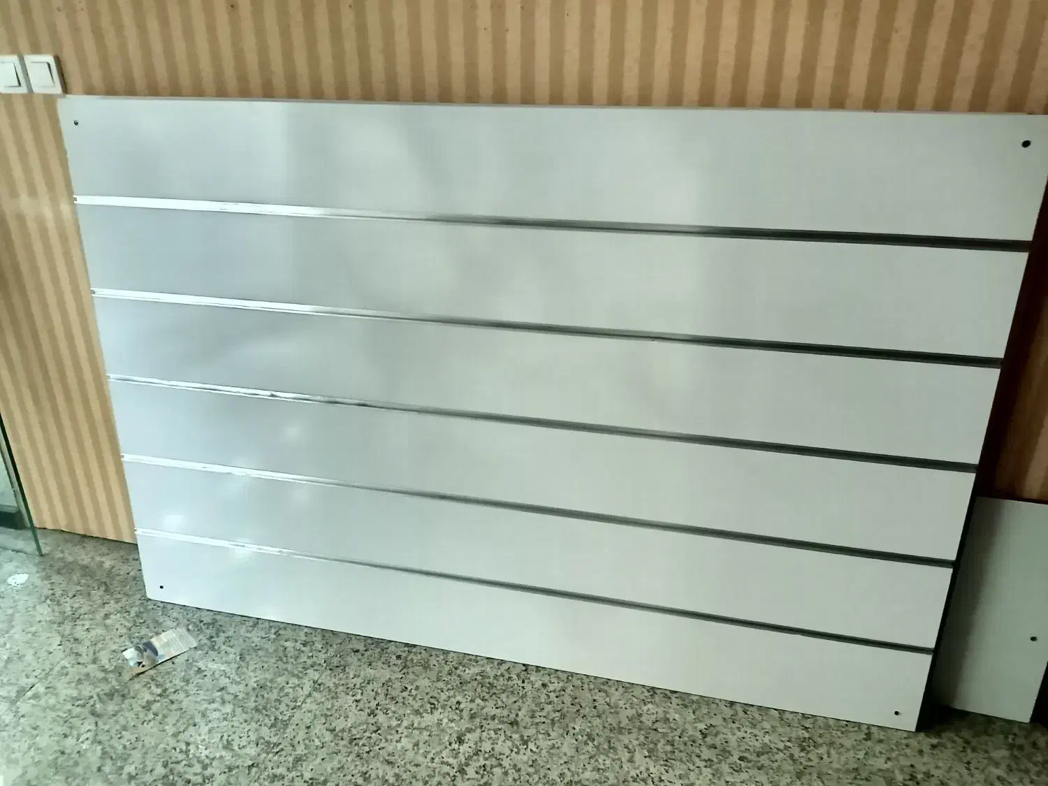 mdf شیاردار و رگال|کتابخانه، شلف، قفسه‌های دیواری|قشم, |دیوار