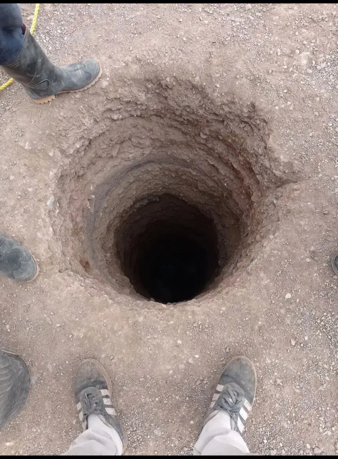 چاه کنی|خدمات پیشه و مهارت|لوشان, |دیوار