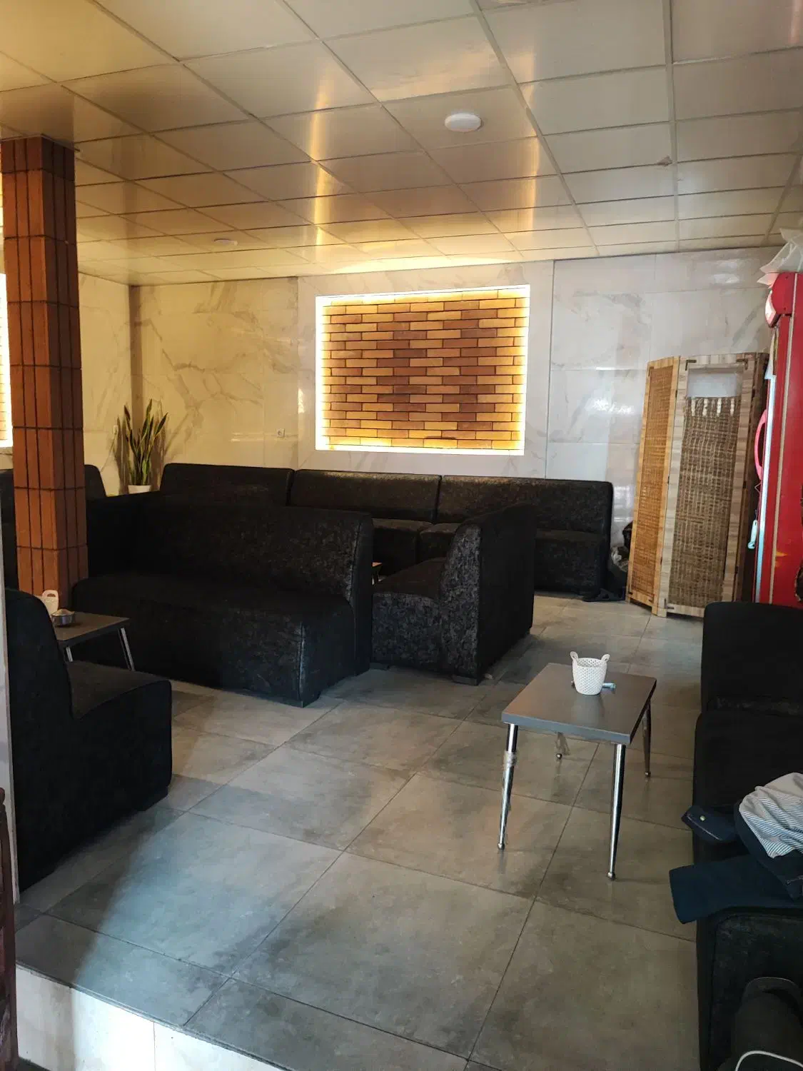 استخدام کارگر قهوه خانه|استخدام خدمات فروشگاه و رستوران|تهران, حافظیه|دیوار