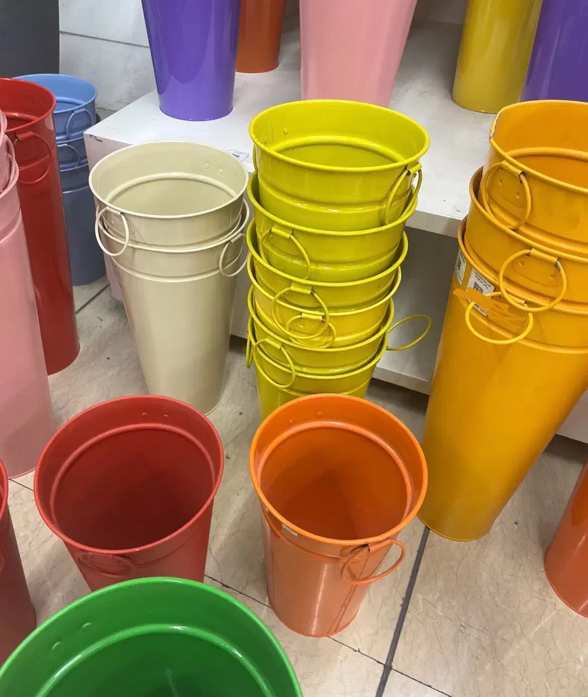 گلدانهای فلزی ضدآب جنس درجه۱ کادویی یلدایی|گل و گیاه طبیعی|تهران, تهرانپارس غربی|دیوار