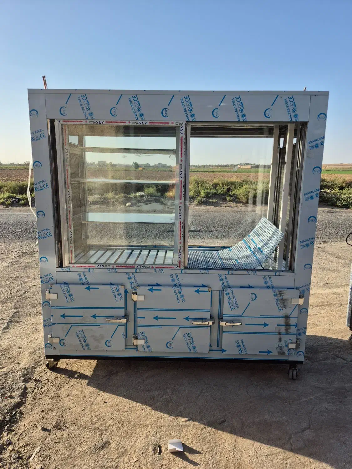 یخچال کبابی دومتر درب کشویی|فروشگاه و مغازه|قم, شهرک امام حسین|دیوار