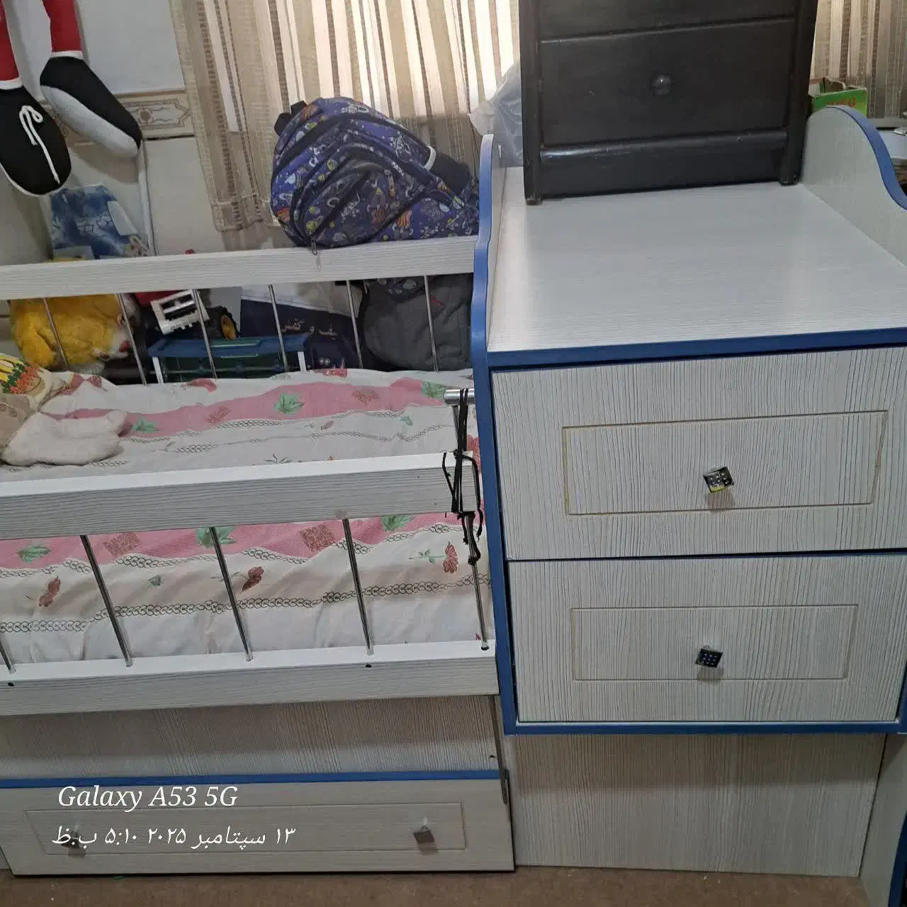 تخت خواب کودک نوجوانی در حد نو|تخت و سرویس خواب|زنجان, |دیوار