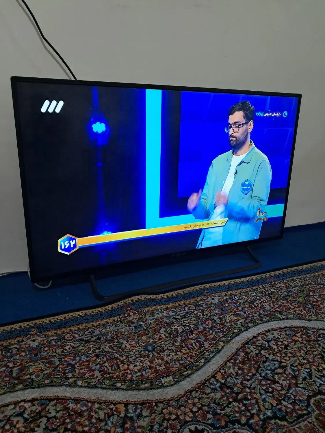 تلویزیون ۴۹ اینچ بسیار تمیز|تلویزیون و پروژکتور|کرمان, |دیوار