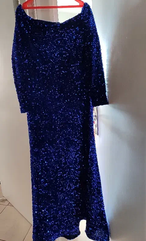 لباس مجلسی نو|لباس|پردیس, فاز ۲|دیوار