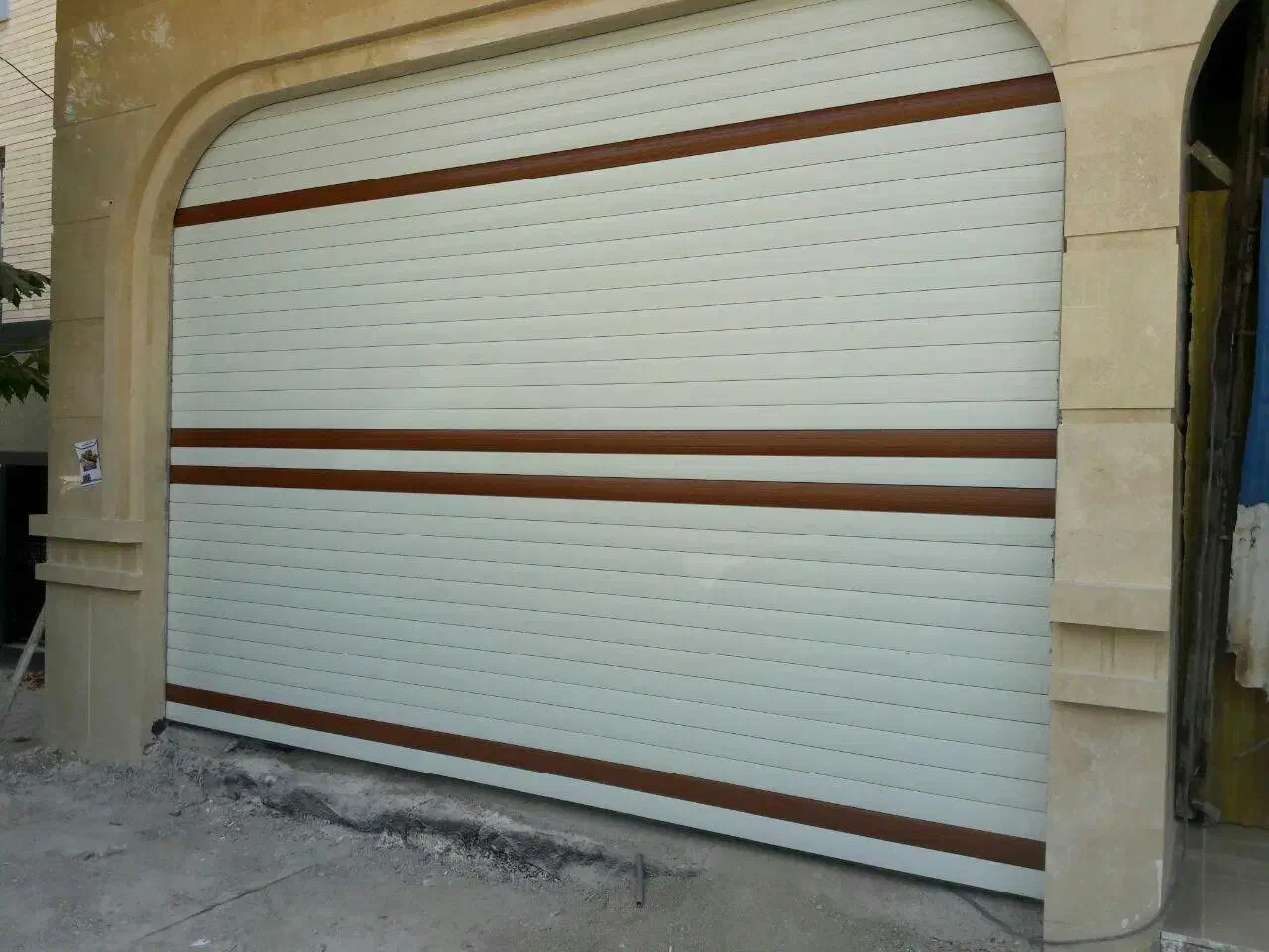 نصب انواع کرکره برقی|خدمات پیشه و مهارت|بندرعباس, |دیوار