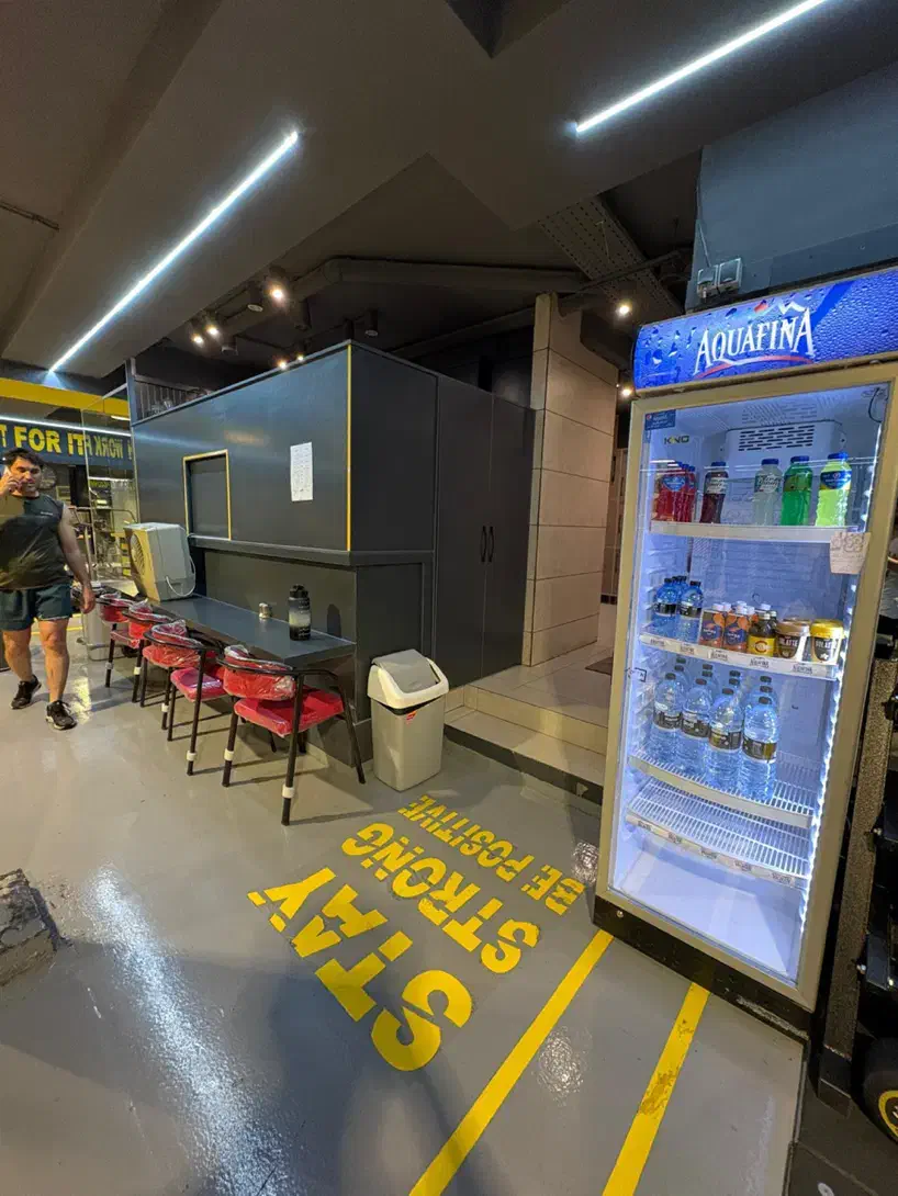 بوفه باشگاه|اجارهٔ مغازه و غرفه|شیراز, قدوسی غربی|دیوار