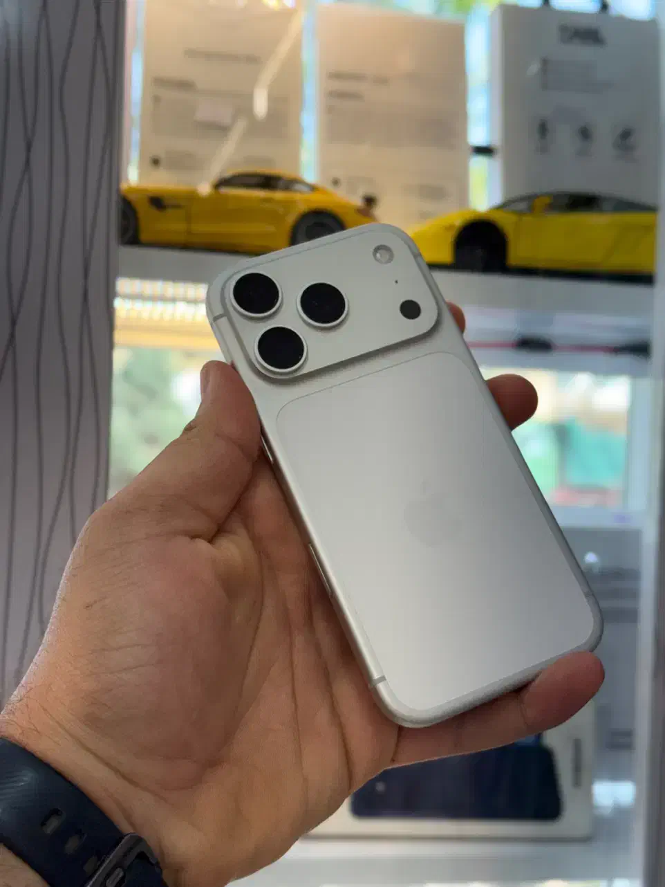 17 pro 256|موبایل|مشهد, اقبال|دیوار