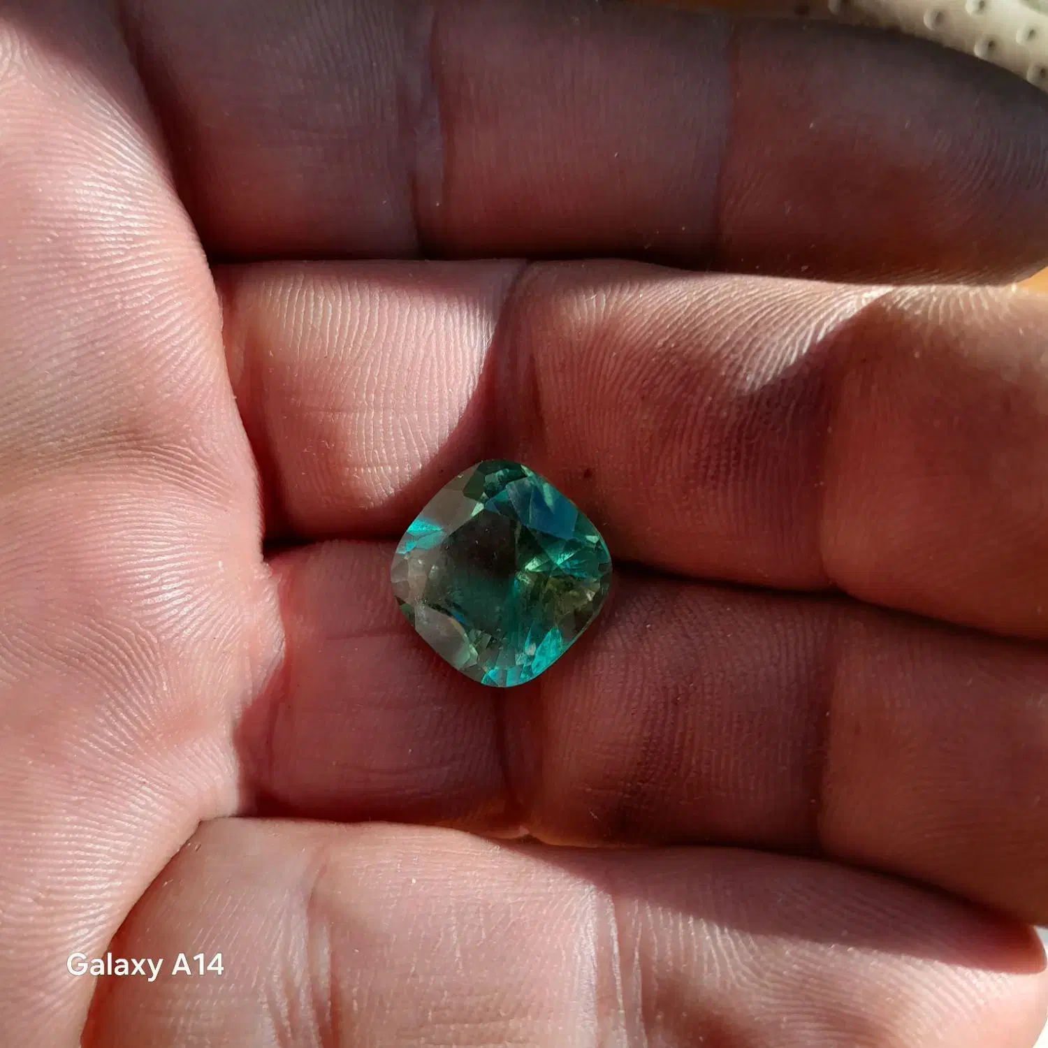 نگین توپاز ۴ قیراطی|جواهرات|قرچک, شهرک گلها|دیوار