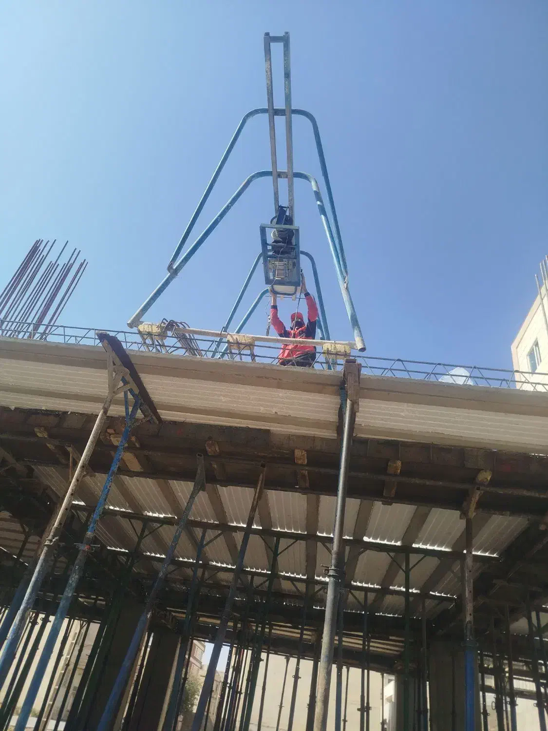 بالابر ساختمانی سرویص نصب ریموت سیار|خدمات پیشه و مهارت|خرم‌آباد, |دیوار