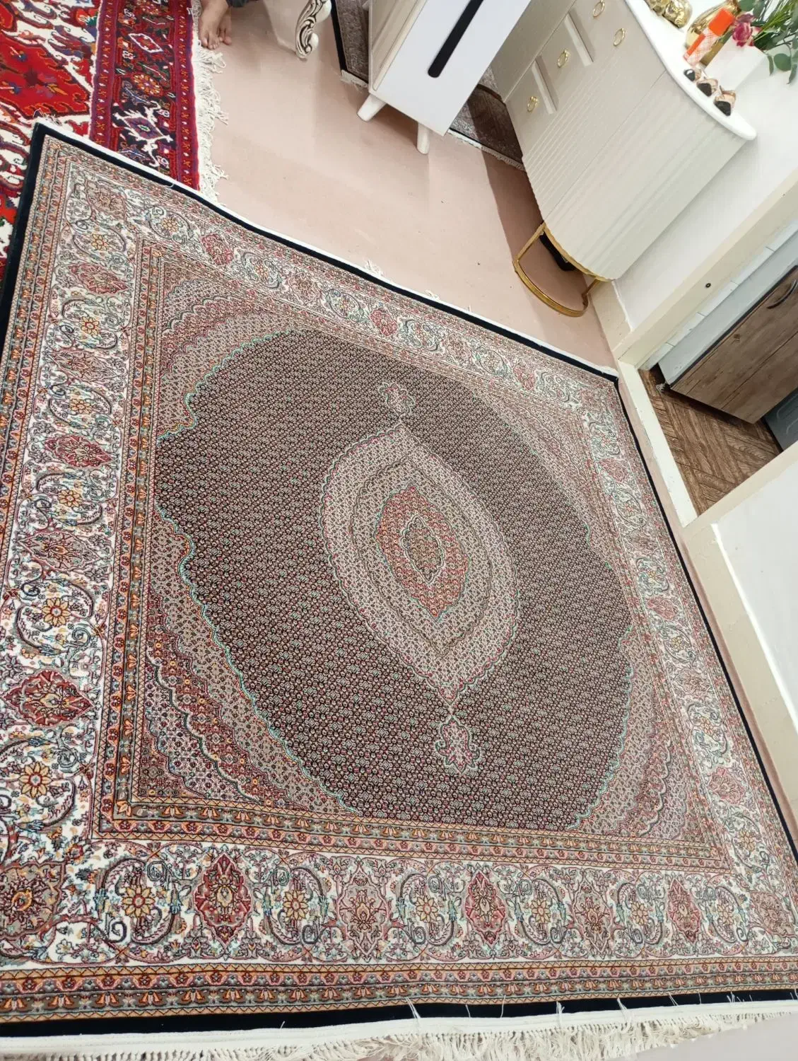 فرش ماهی ماشینی دستبافت گونه ی خوی|فرش|تبریز, |دیوار