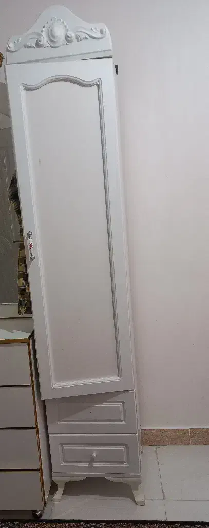 کمد|جاکفشی، کمد، دراور|رشت, کوی حسینی|دیوار