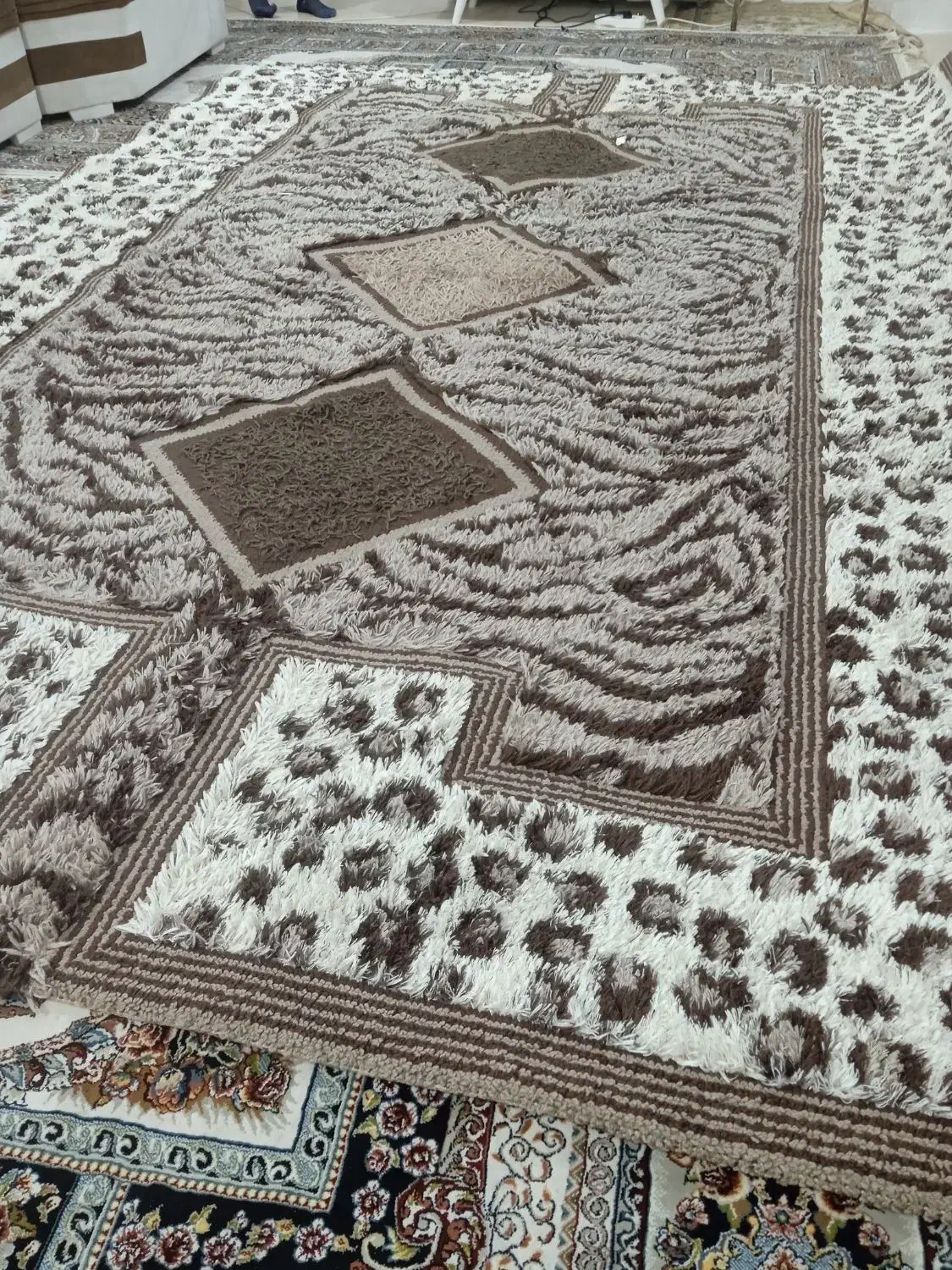 قالی فانتزی|فرش|اهواز, گلستان|دیوار