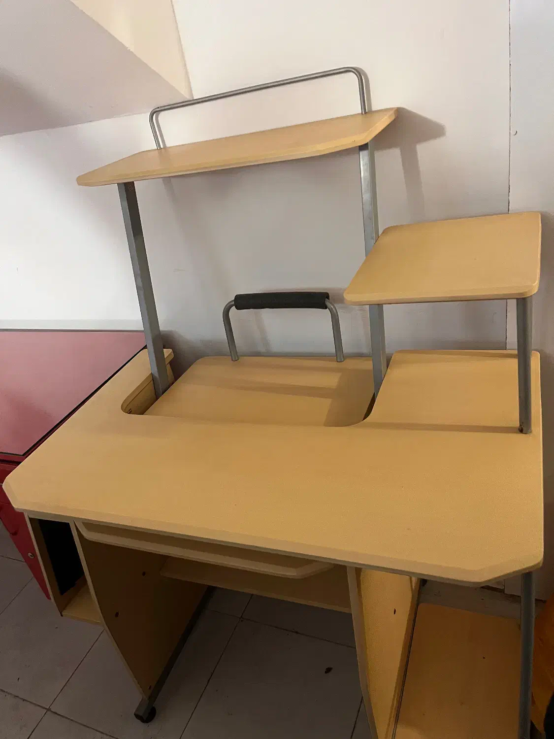 میز کامپیوتر|میز تحریر و کامپیوتر|آستانه اشرفیه, |دیوار