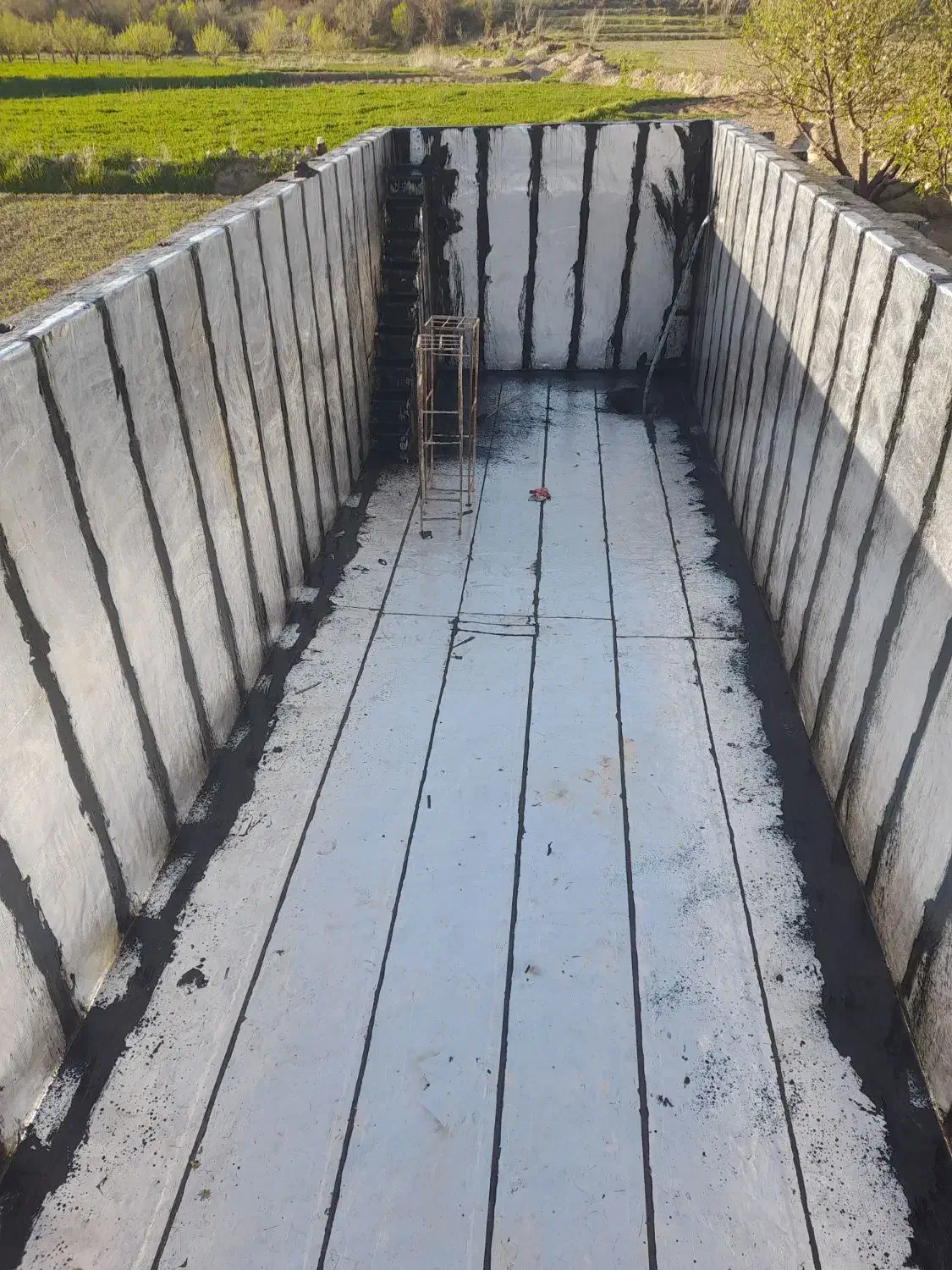 ایزوگام وآسفالت قیر کونی|خدمات پیشه و مهارت|آبش احمد, |دیوار