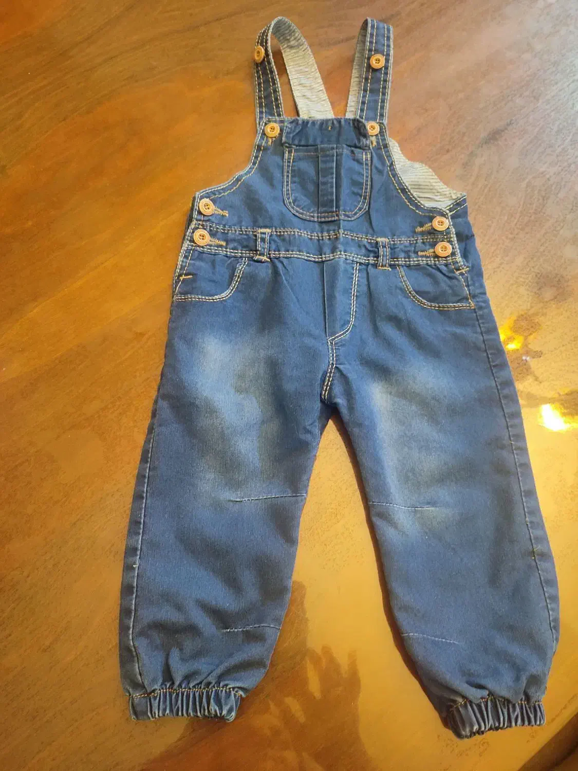 بیلر مناسب یک تا دو سال|کفش و لباس بچه|ساری, |دیوار