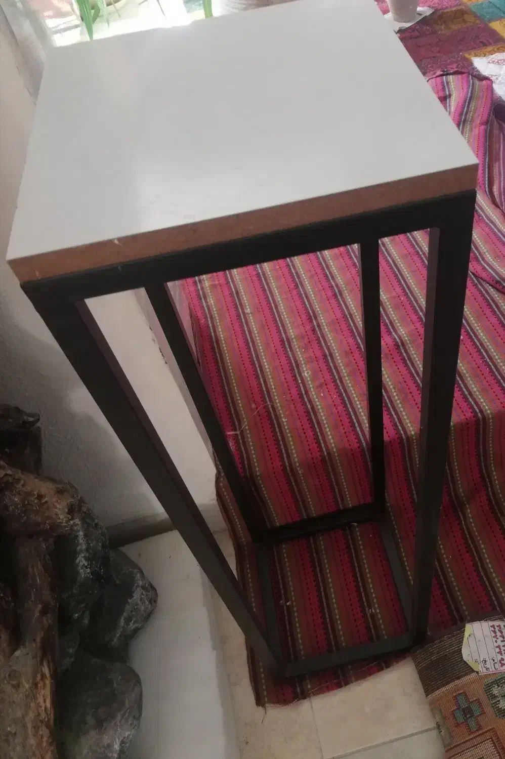 استند فلزی و چوبی|کتابخانه، شلف، قفسه‌های دیواری|صدرا-فارس, فاز ۱|دیوار