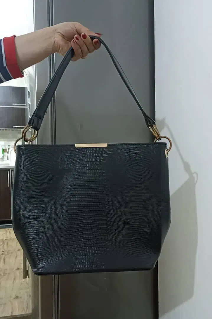 کیف|کیف، کفش، کمربند|تنکابن, |دیوار