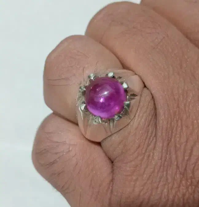 یاقوت پیازی کهنه|جواهرات|بهارستان, |دیوار