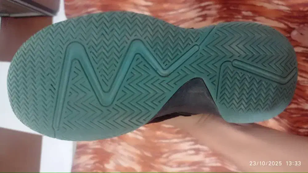 کفش بسکتبال|کیف، کفش، کمربند|میناب, |دیوار