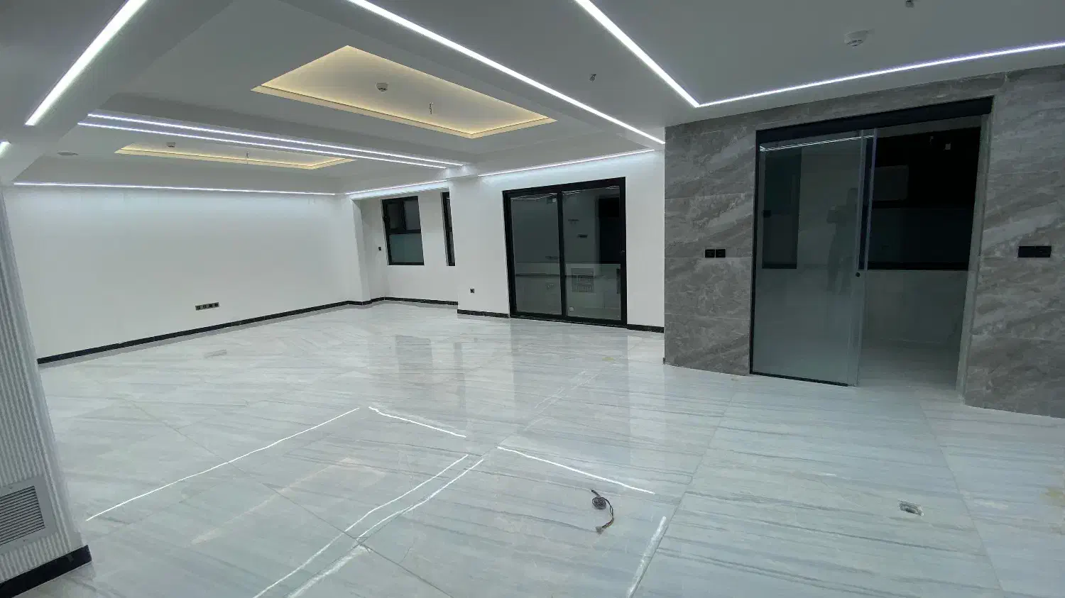 آپارتمان عطاران ۱۰۰ متر دو خواب فول امکانات|اجارهٔ آپارتمان|قم, بکایی|دیوار