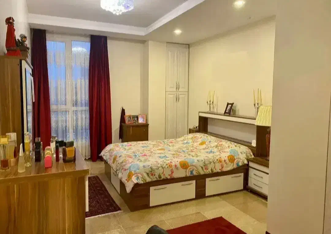 95متر/۲ خواب/فول/سالن پرده خور/لوکیشن خوب